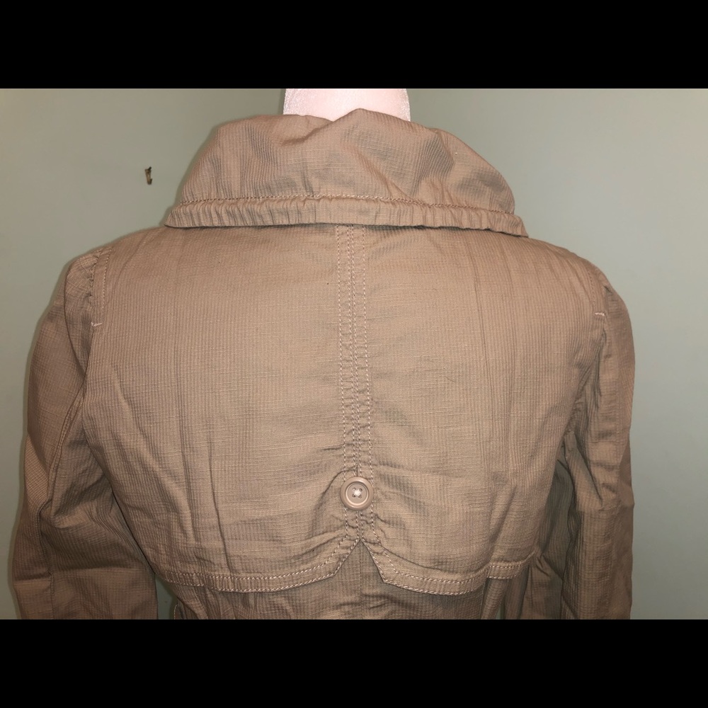 Utility Jacket With Removable Belt - image 3